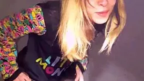 Bonneyuwu - 15 08 pijama masturbacion dildo y peluche