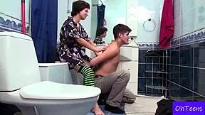 Alla And Navon Enjoy Bathing And Massage In Bathroom With Roommate