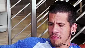 Skinny step sister rides Jillian Janson's ass 😏