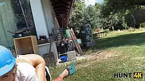 Hunt4k Fanta Sie meets old hunter in public