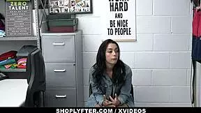 Vanessa Sky Deepthroats Security's Huge Cock!