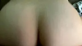 flaca pervertida de 18 años chupa la verga de su padrastro al despertar y le exprime hasta la ultima gota de semen