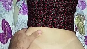 My best friend leaves her husband and spends time with me at the hotel