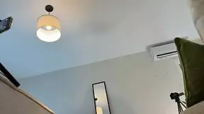 Hot Skinny Beautiful Cute Sexy Big Ass Raver Girl In Fishnet Stockings Twerking?