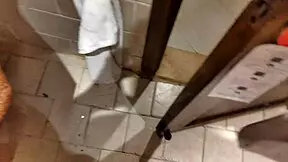 egypt hotel mutual masturbation, wet pussy and clit play.