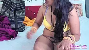 Indian Modern Bahu Ravina Desi Ko Nanga Dekha Sasur Ne- Bahu Ne Pakda Sasur Ka Budha Lund