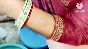 Indian Desi Bhabhi Fucking Neighbour Boys With Bathroom