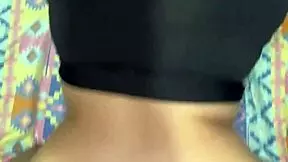 despierto a mi hermanastra para folllarmela