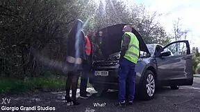 Broken car leads to nuria millan group repair session