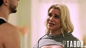 Spencer and Apollo cheer each other on 😏