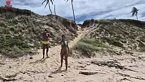 aventura na praia de nudismo acaba todo mundo transando na orgia joao o safado - lunna geek - brinquedo ator 2 - pitbull porn parte 1