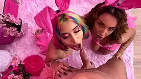 Roxy Lips & Mary Frost In Bisexual Rabbits Ffm Threesome