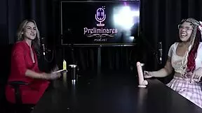 Teve Que Tirar A Roupa No Jogo Do Já Fez E Ela Mostrou Seus Lindos Peitos E A Buceta - Sofie Lollipop Transsexual Sheer Red