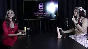 Teve Que Tirar A Roupa No Jogo Do Já Fez E Ela Mostrou Seus Lindos Peitos E A Buceta - Sofie Lollipop Transsexual Sheer Red