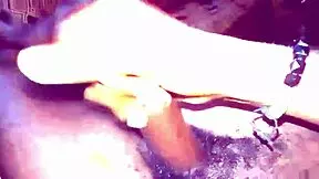 une super petite princesse se fait baiser par romulus