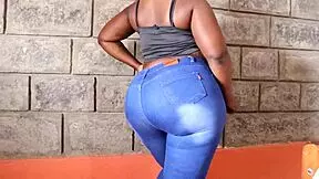 super thick young bbw jennifer bumbum wants a hard fucking 😈