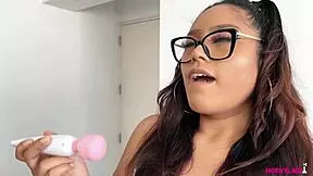 Pretty Peruvian Big Ass Girl Buys Sex Toy Online and Experiments at Home - Kassandra Miller
