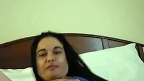 I watch petite Emyangel pleasure herself intimately