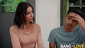 HELP ME STEPMOM VENUS VALENCIA DIEGO PEREZ