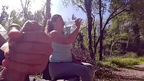 The Exhibitionist Seduce The Milf To Fuck, Suck, And Sperm Her Face In The Park.