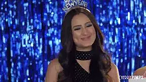 All Natural Latina Beauty Eliza Ibarra in Exclusive Interview