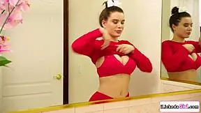 Cheerleader Licked by Squad! Wow!