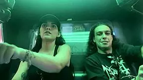 El Amigo De Mi Novio Me Cobra Una Apuesta Con El Culo Y Me Deja Lleno De Leche Lo Grab� Para El Cornudo