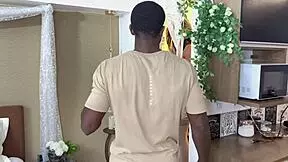 Corno Chamou 2 Amigos Para Comer Sua Esposa Na Lua De Mel