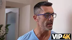 Hey, biking and banging with that hot chick 😏