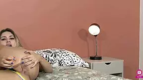 primeira vez da loirinha novinha gabily castro no telanua