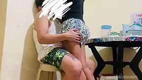 Pinay Senior High Student Offers Sex To Her Teacher In Classroom