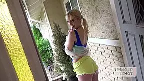 90-pound hooker chloe cherry begs to get fucked by bryan gozzling