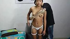 Llego mi nuevo jugete sexual me follo a mi nueva hermanastra real amateur