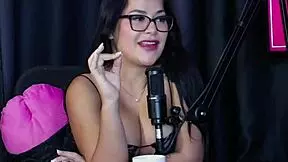 who would you pick after seeing safada's blowjob in the tinder swing cast?