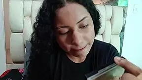 hermanastro pervertido se folla por el co�o a su linda hermanastra latina de piel morena - porno en espanol