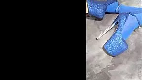 Milf Perfect Body With Pantyhose And Eight Inch Heels