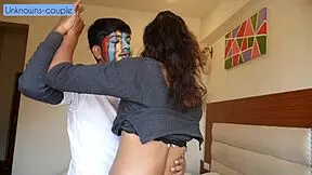 Lonely Rachna Starts Liking The Company Of Room Service Guy Ravi A Lot