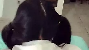 estudiante rica cogida en uniforme escolar completo