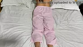 sexy asian girl does booty workout