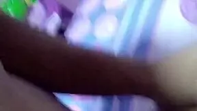 Le Doy Con Todo Hilo Sin Quitarle La Faldita