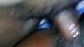 Amateur kenyan pussy gets wet in missionary