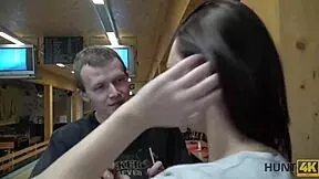 Hunt4k Lucky Fucker Organiza Una Maravillosa Recogida En La Bolera