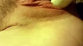 fucking young slutty pussy with deodorant can