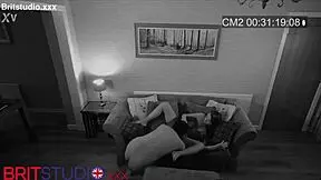 Hei, britisk tenåring 18+ knuller hardt og svelger hver dråpe sæd