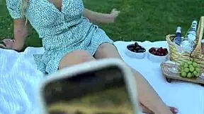 Come on a date with me, let's have fun! 😉