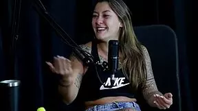 Nu aș filma cu Kidi Bengala, îi plăcea partea exhibiționistă, a făcut servicii și bătrânul care a lins o pizdă - Flor de Damiana watch on sheer red?