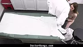 Michelle Anthony Experiencing Abdominal Pain Needs Doctor's Attention!