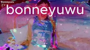 Bonneyuwu Masturbates With Transparent Dildo On Bed!