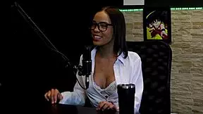 sempre foi safada nao gostou de um atendimento que fez ja aprontou em uma balada e o relacionamento que teve - alice vasconcelos watch on sheer red