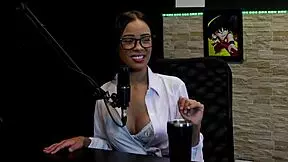 sempre foi safada nao gostou de um atendimento que fez ja aprontou em uma balada e o relacionamento que teve - alice vasconcelos watch on sheer red